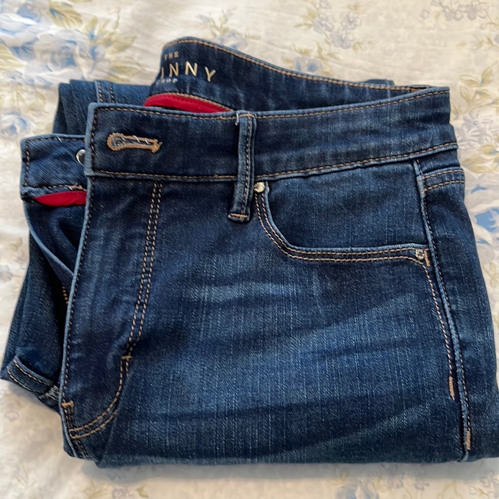 WHBM high rise skinny crop